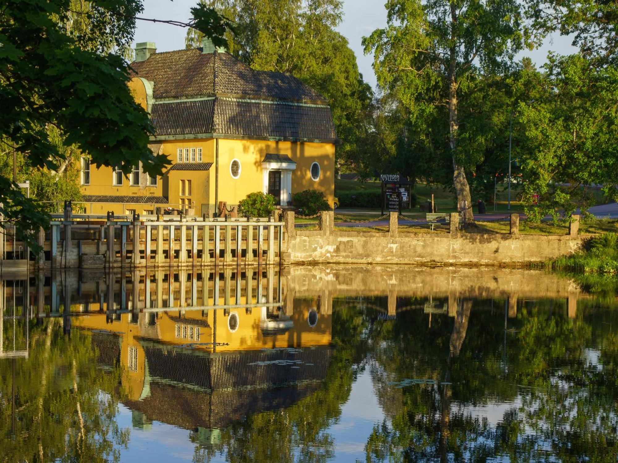 Kustleden Vandrarhem Strömsbruk Exterior foto